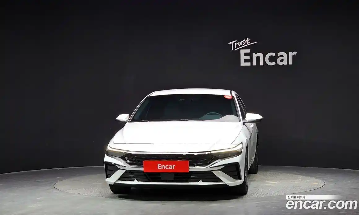 Hyundai Avante 2023 1.6 Автомат в Москве № 886684, фото 3