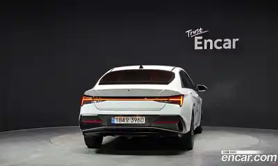 Hyundai Avante 2023 1.6 Автомат в Москве № 886684, миниатюра 4