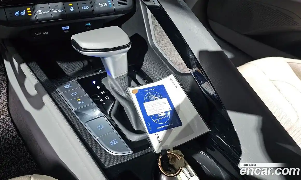 Hyundai Avante 2023 1.6 Автомат в Москве № 886684, фото 9