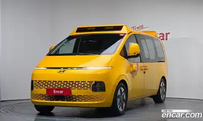 Hyundai Staria, 2023