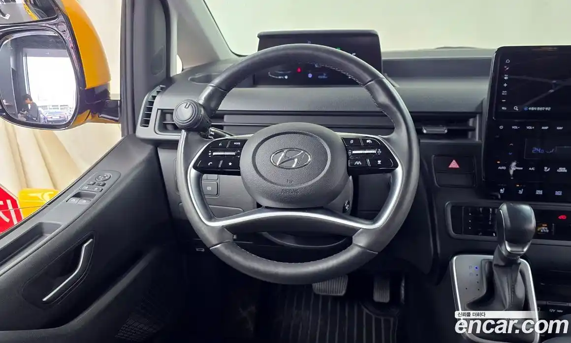 Hyundai Staria 2023 3.5 Автомат в Москве № 887029, фото 13