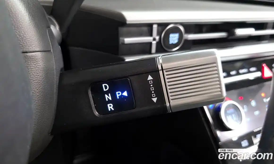 Hyundai Santa Fe 2024 2.5 Автомат в Москве № 887044, фото 9