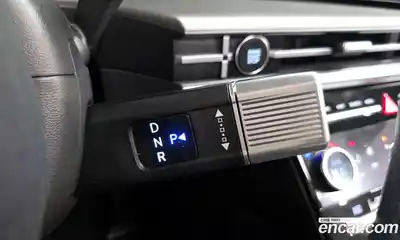 Hyundai Santa Fe 2024 2.5 Автомат в Москве № 887044, миниатюра 9