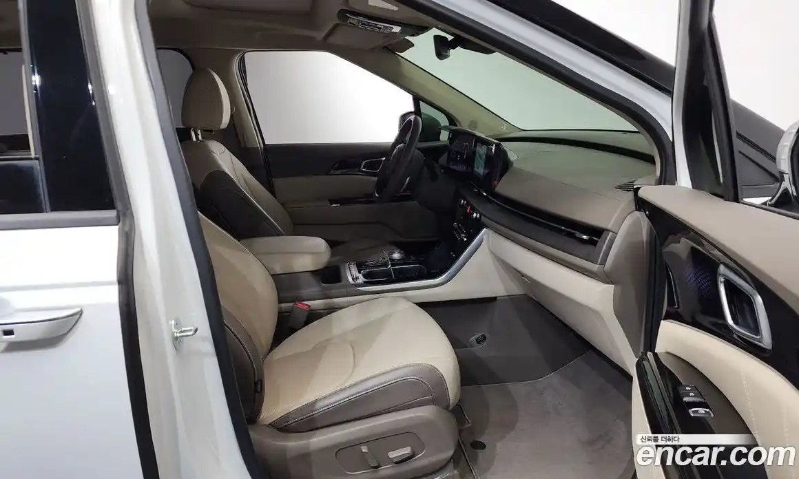 Kia Canival 2023 2.2 Автомат в Москве № 887180, фото 10