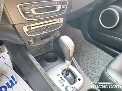 Renault SM3 2011 1.6 гидро в Москве № 887684, миниатюра 11