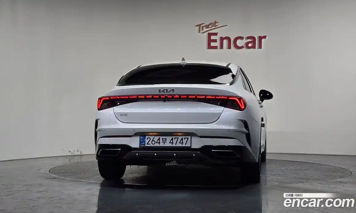 Kia K5 2023 2.0 Автомат в Москве № 888205, фото 4