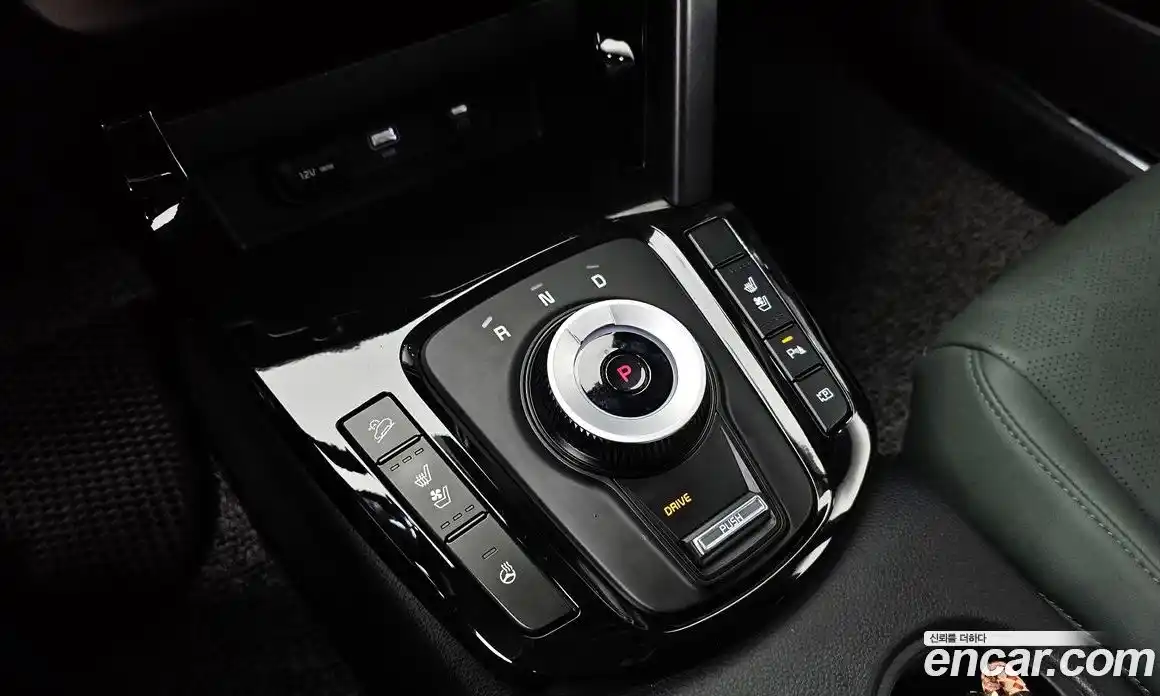 Kia Seltos 2022 1.6 Автомат в Москве № 888270, фото 9