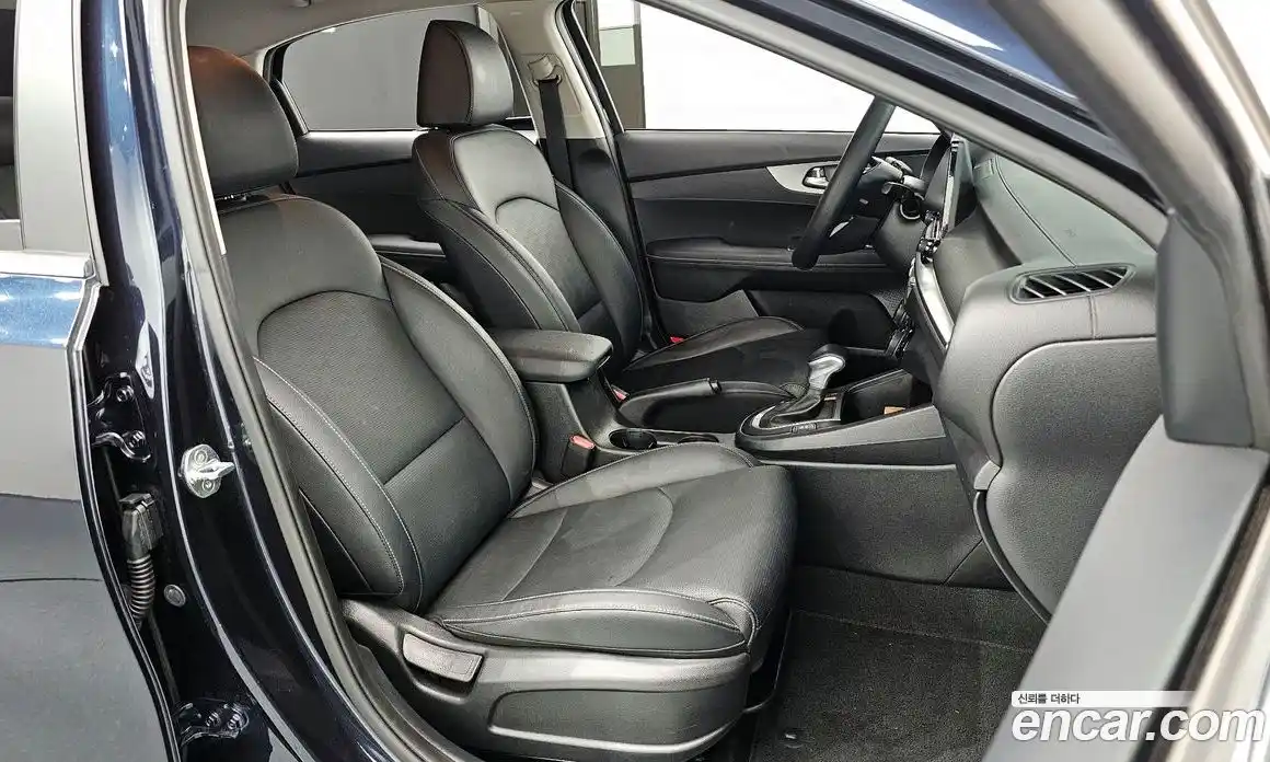 Kia K3 2019 1.6 гидро в Москве № 888293, фото 10