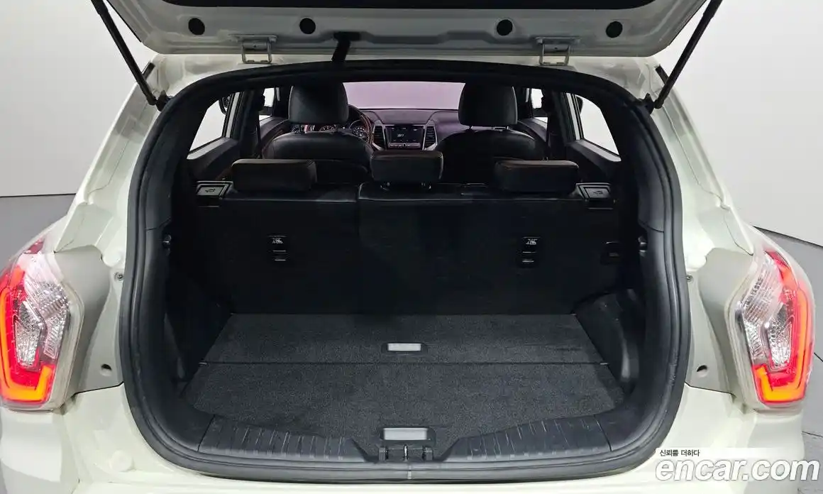 SsangYong TIBOLI 2017 1.6 Автомат в Москве № 889464, фото 20