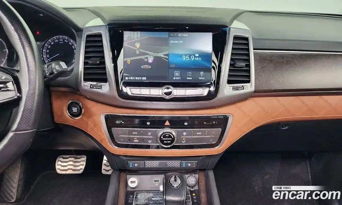 SsangYong Rexton 2018 2.2 Автомат в Москве № 889573, фото 14