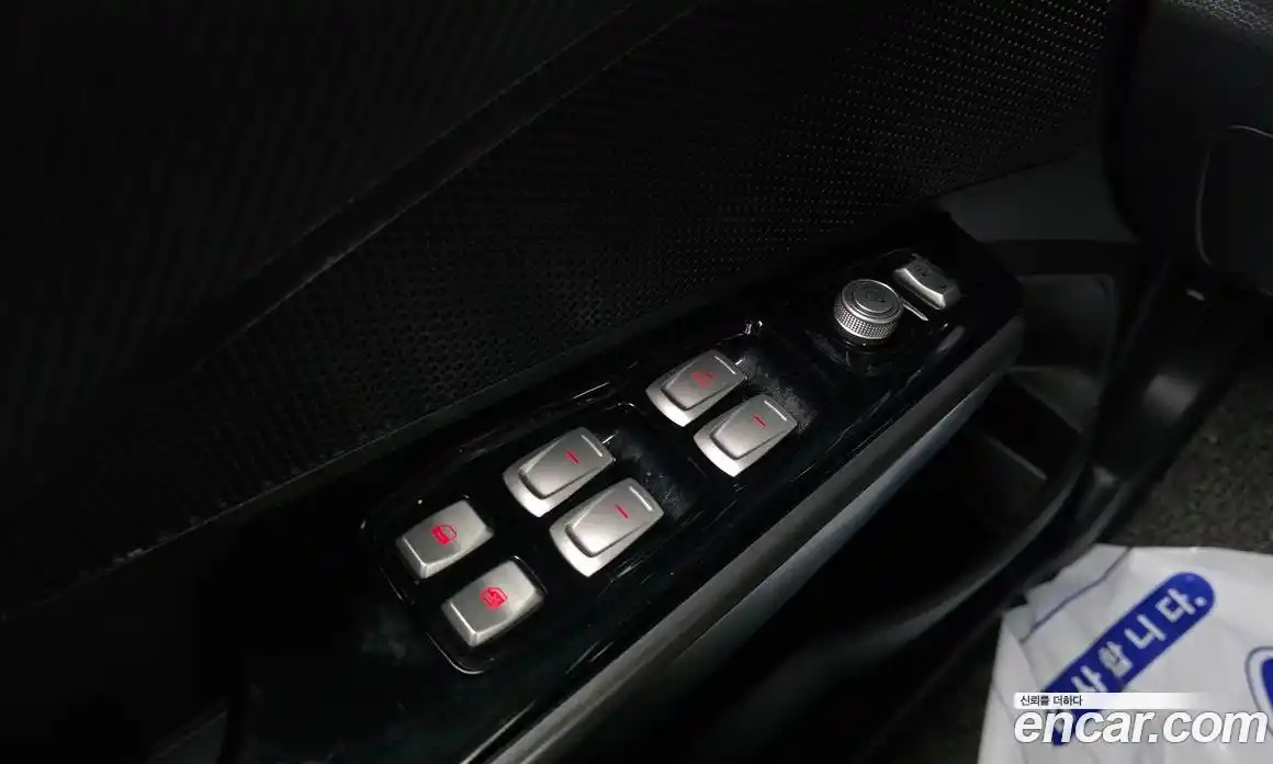 SsangYong TIBOLI 2019 1.6 Автомат в Москве № 889943, фото 12