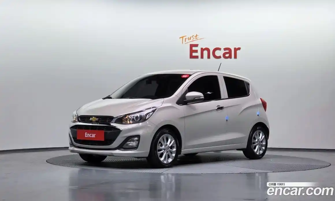 Chevrolet Spark 2020 1.0 Автомат в Москве № 890668, фото 1