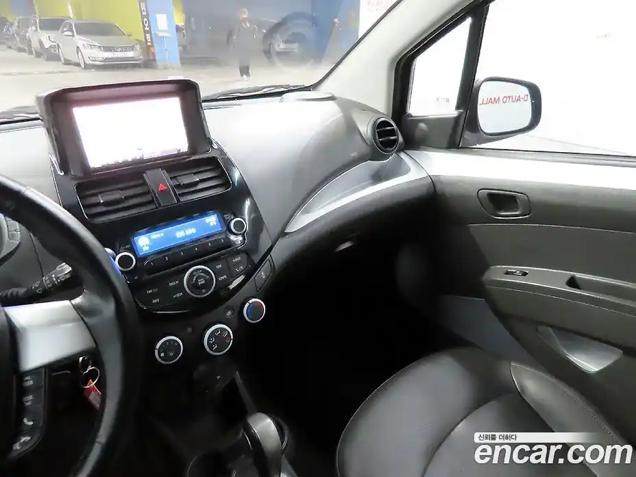 Chevrolet Spark 2015 1.0 гидро в Москве № 890715, фото 17