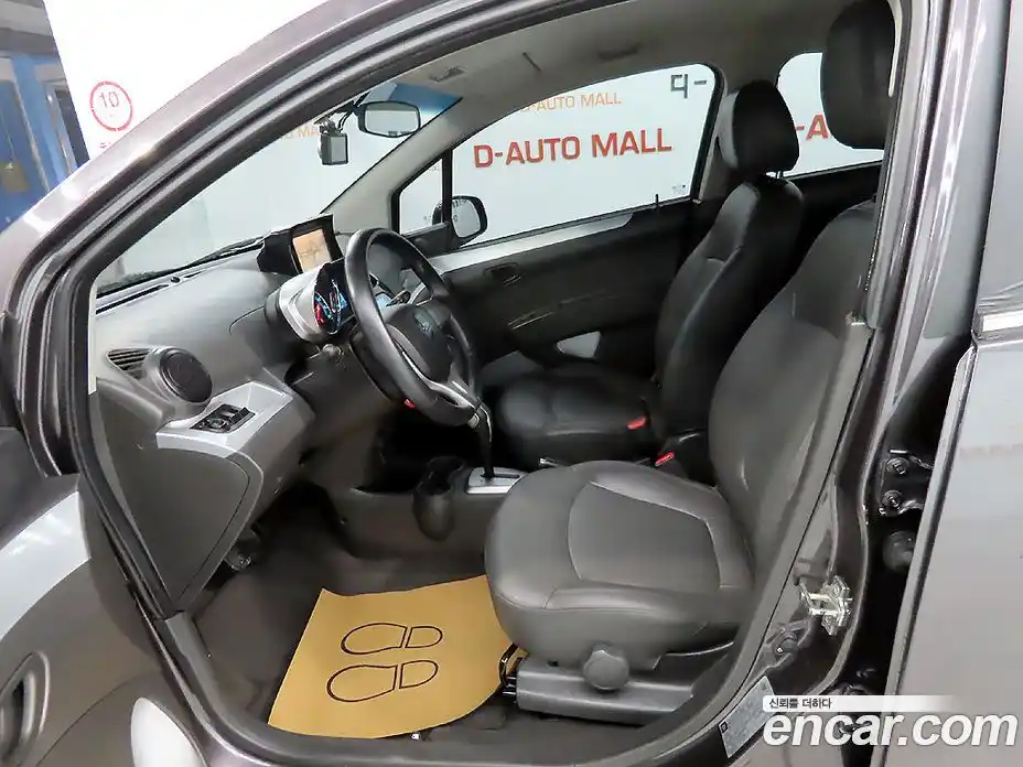 Chevrolet Spark 2015 1.0 гидро в Москве № 890715, фото 10