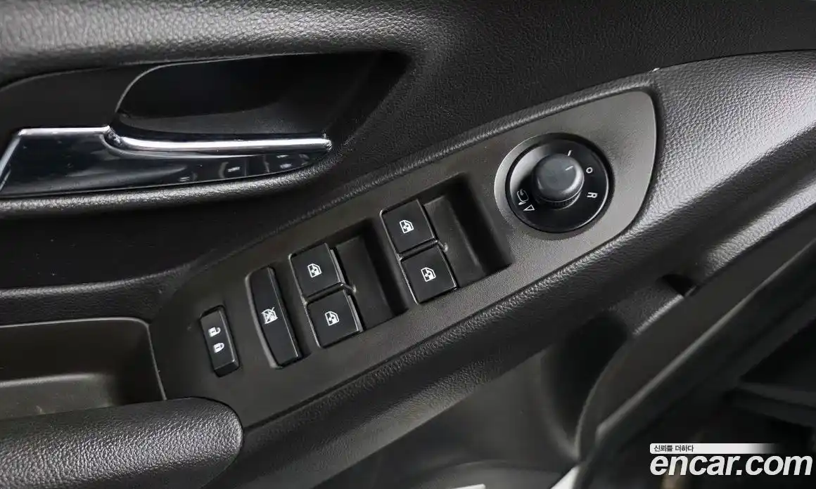 Chevrolet Trax 2013 1.4 Автомат в Москве № 891236, фото 17