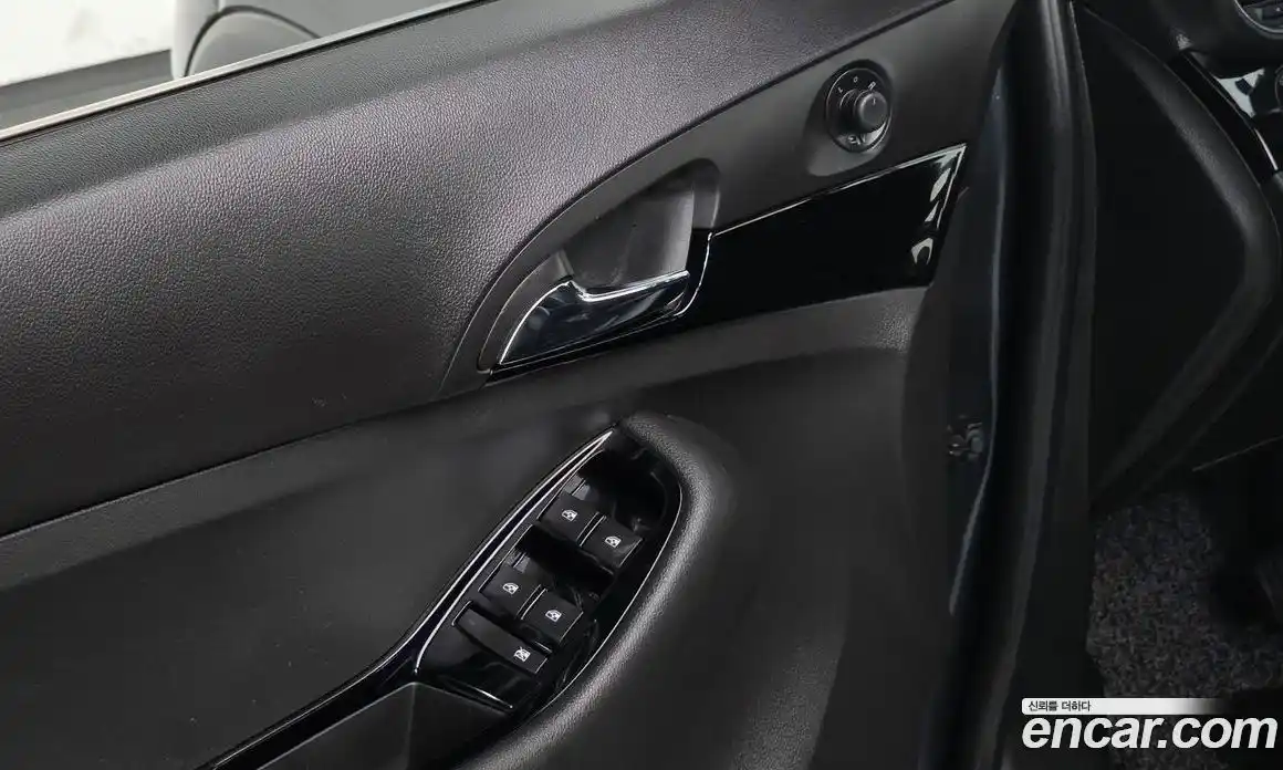 Chevrolet Orlando 2017 1.6 Автомат в Москве № 891359, фото 17