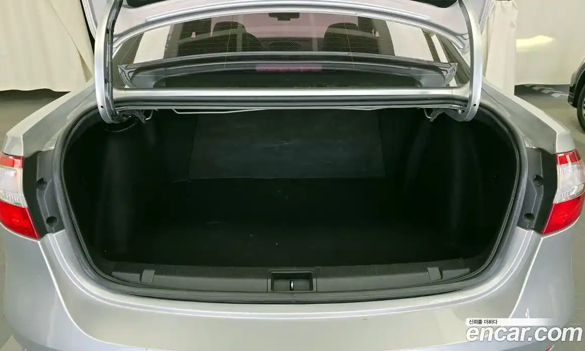 Renault SM3 2013 1.6 гидро в Москве № 891724, фото 20