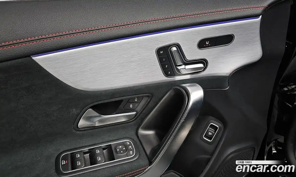 Mercedes-Benz CLA-Class 2021 2.0 Автомат в Москве № 892521, фото 17