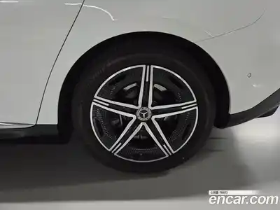 Mercedes-Benz EQE 2023 Автомат в Москве № 892591, миниатюра 7