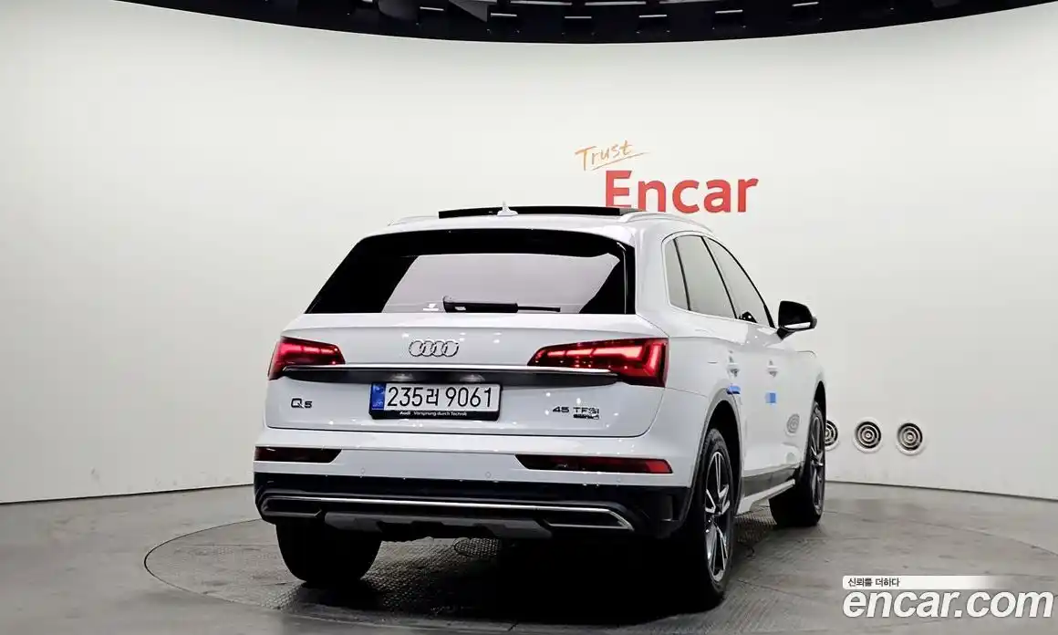 Audi Q5 2022 2.0 Автомат в Москве № 893779, фото 4