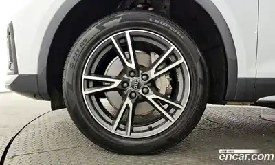 Audi Q5 2022 2.0 Автомат в Москве № 893779, миниатюра 5