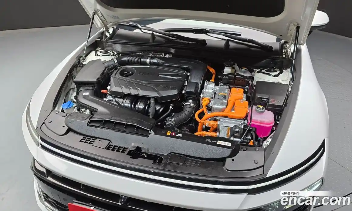 Hyundai Sonata 2023 2.0 Автомат в Москве № 111487, фото 6