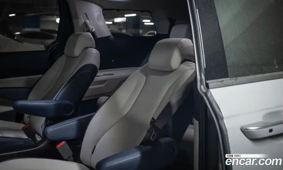 Kia Canival 2025 1.6 Автомат в Москве № 114068, фото 8