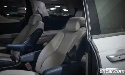 Kia Canival 2025 1.6 Автомат в Москве № 114068, миниатюра 8