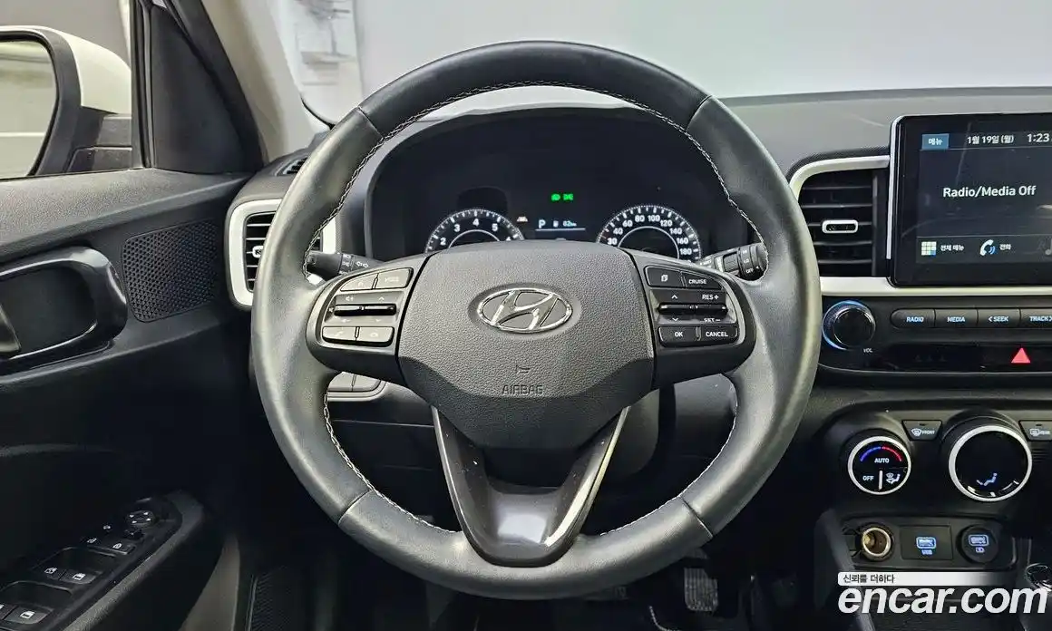 Hyundai Venue 2020 1.6 гидро в Москве № 49617, фото 13