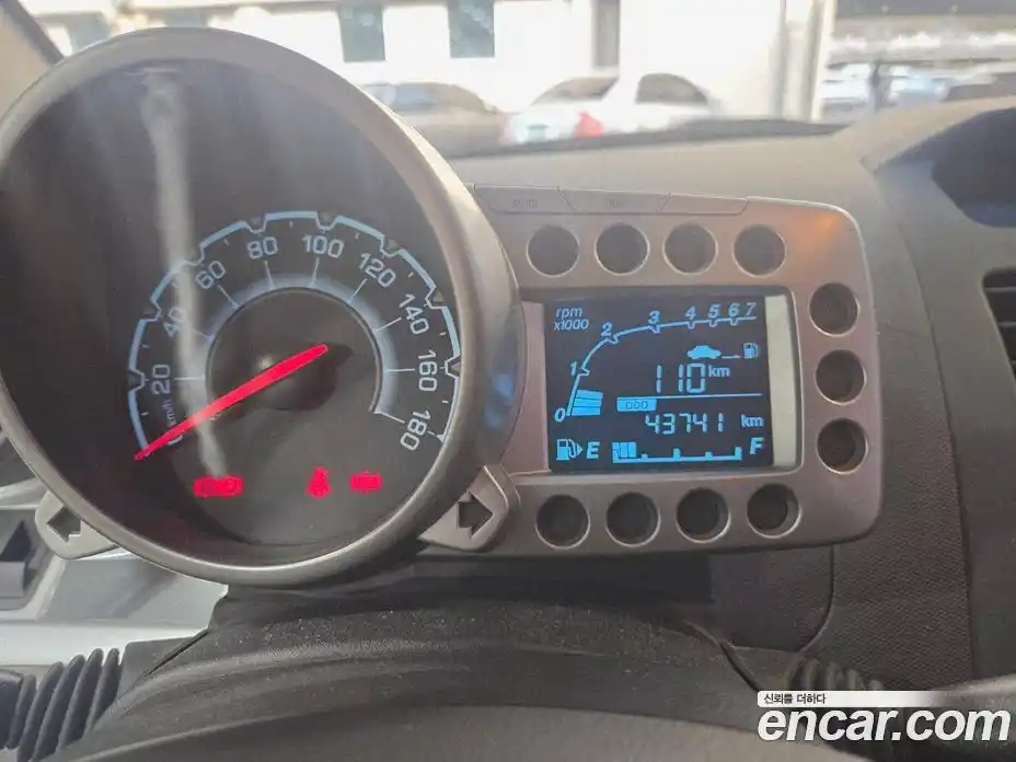 Chevrolet Spark 2013 1.0 гидро в Москве № 619022, фото 8