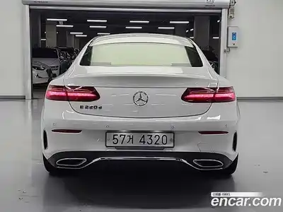 Mercedes-Benz E-Class 2018 1.9 Автомат в Москве № 822667, миниатюра 4