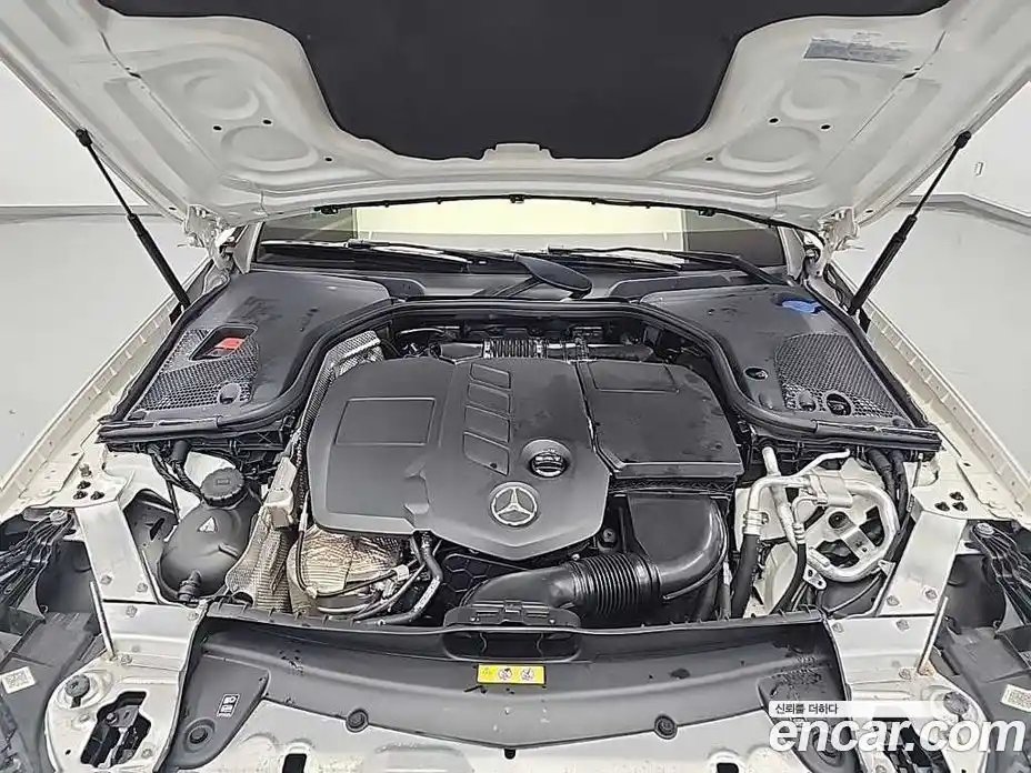 Mercedes-Benz E-Class 2018 1.9 Автомат в Москве № 822667, фото 6