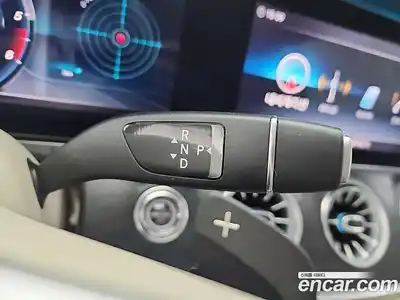 Mercedes-Benz E-Class 2018 1.9 Автомат в Москве № 822667, миниатюра 9