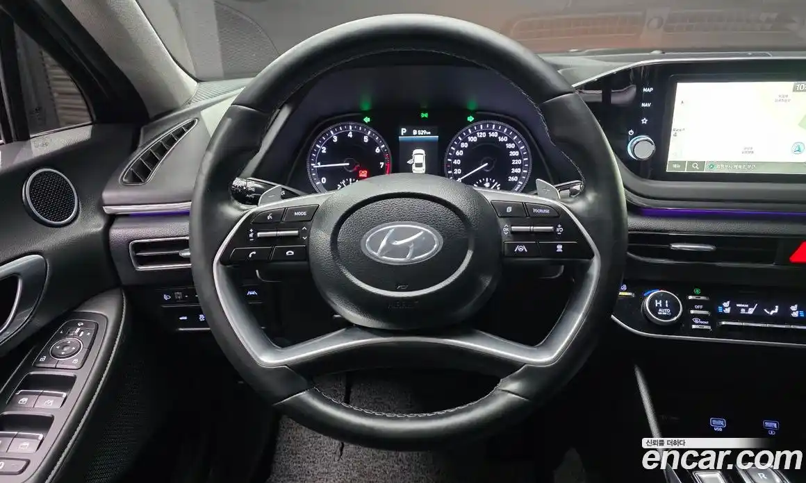 Hyundai Sonata 2023 2.0 Автомат в Москве № 853964, фото 13