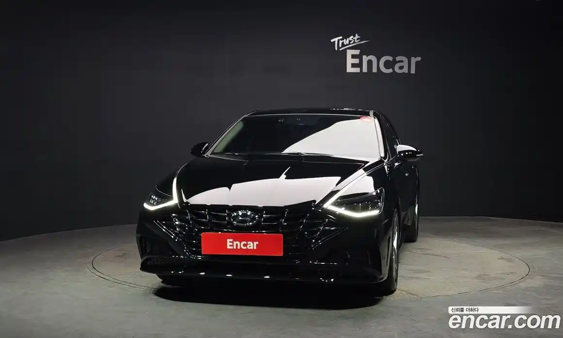 Hyundai Sonata 2023 2.0 Автомат в Москве № 853964, фото 3