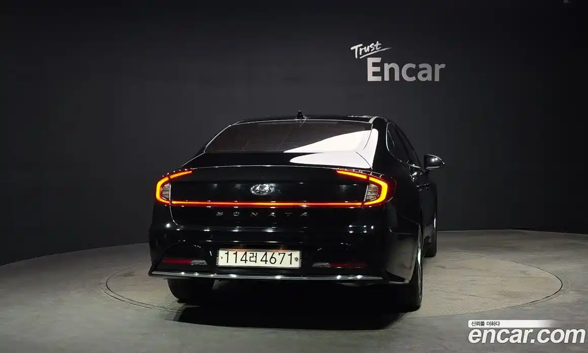 Hyundai Sonata 2023 2.0 Автомат в Москве № 853964, фото 4