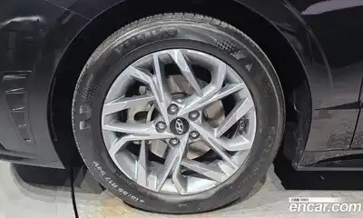 Hyundai Sonata 2023 2.0 Автомат в Москве № 853964, миниатюра 5