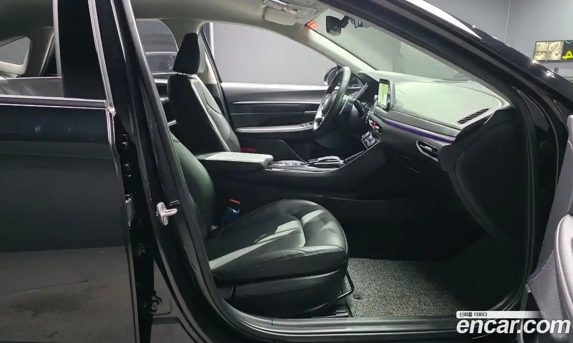 Hyundai Sonata 2023 2.0 Автомат в Москве № 853964, фото 10