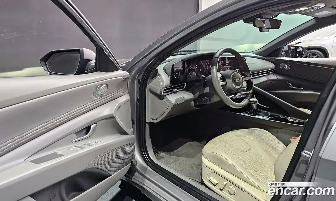 Hyundai Avante 2023 1.6 Автомат в Москве № 854532, фото 11