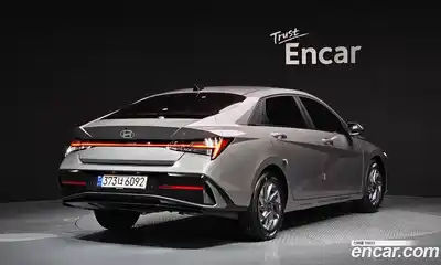 Hyundai Avante 2023 1.6 Автомат в Москве № 854532, миниатюра 2