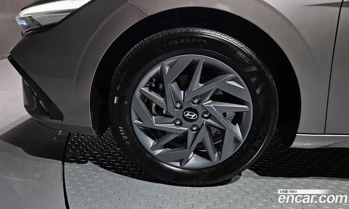 Hyundai Avante 2023 1.6 Автомат в Москве № 854532, фото 5