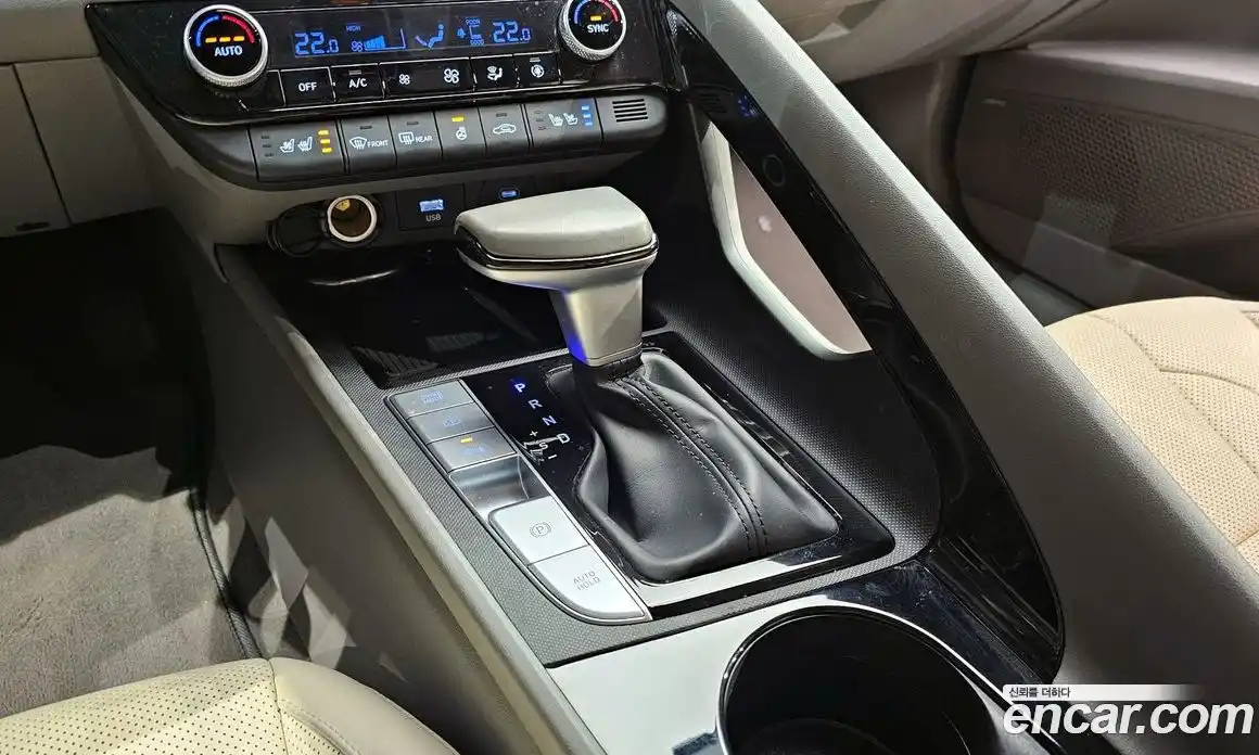 Hyundai Avante 2023 1.6 Автомат в Москве № 854532, фото 9