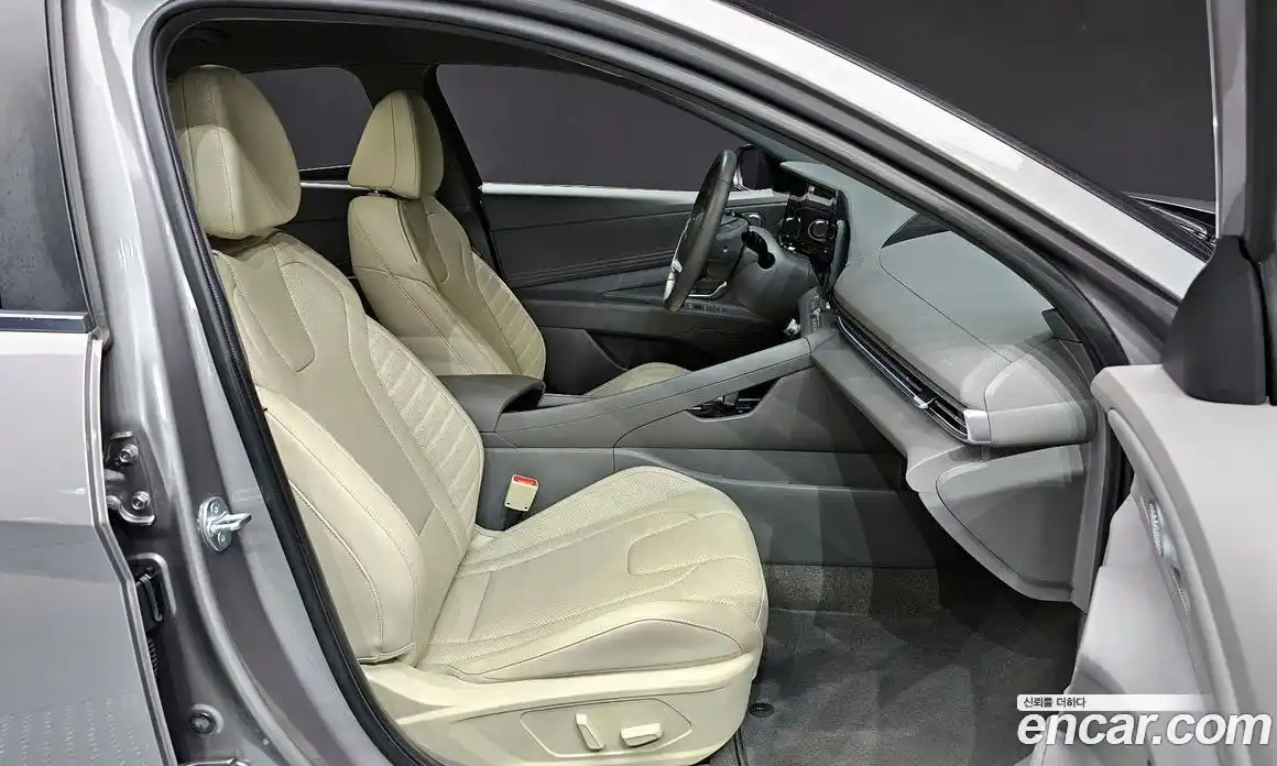 Hyundai Avante 2023 1.6 Автомат в Москве № 854532, фото 10