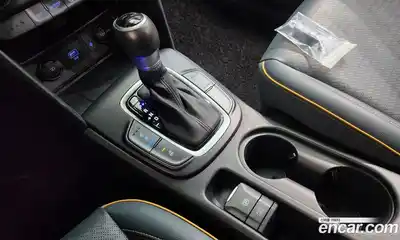 Hyundai Kona 2019 1.6 Автомат в Москве № 854674, миниатюра 8