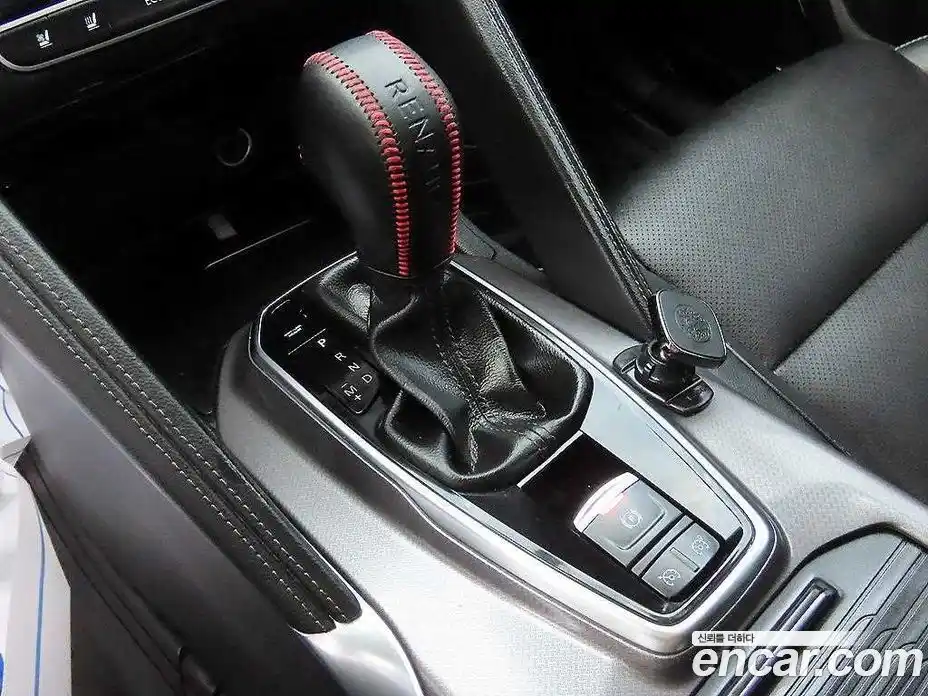 Renault QM6 2018 2.0 гидро в Москве № 854814, фото 9