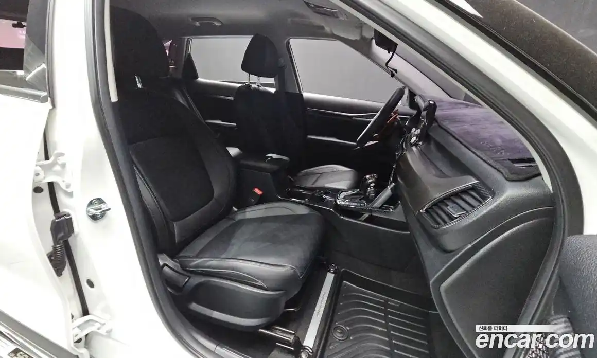 Kia Seltos 2021 1.6 Автомат в Москве № 855317, фото 11