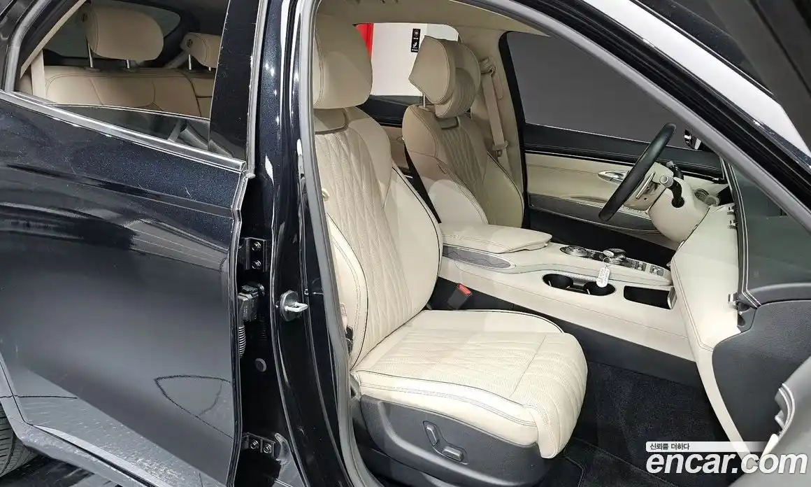 Genesis GV70 2021 2.5 Автомат в Москве № 856048, фото 12