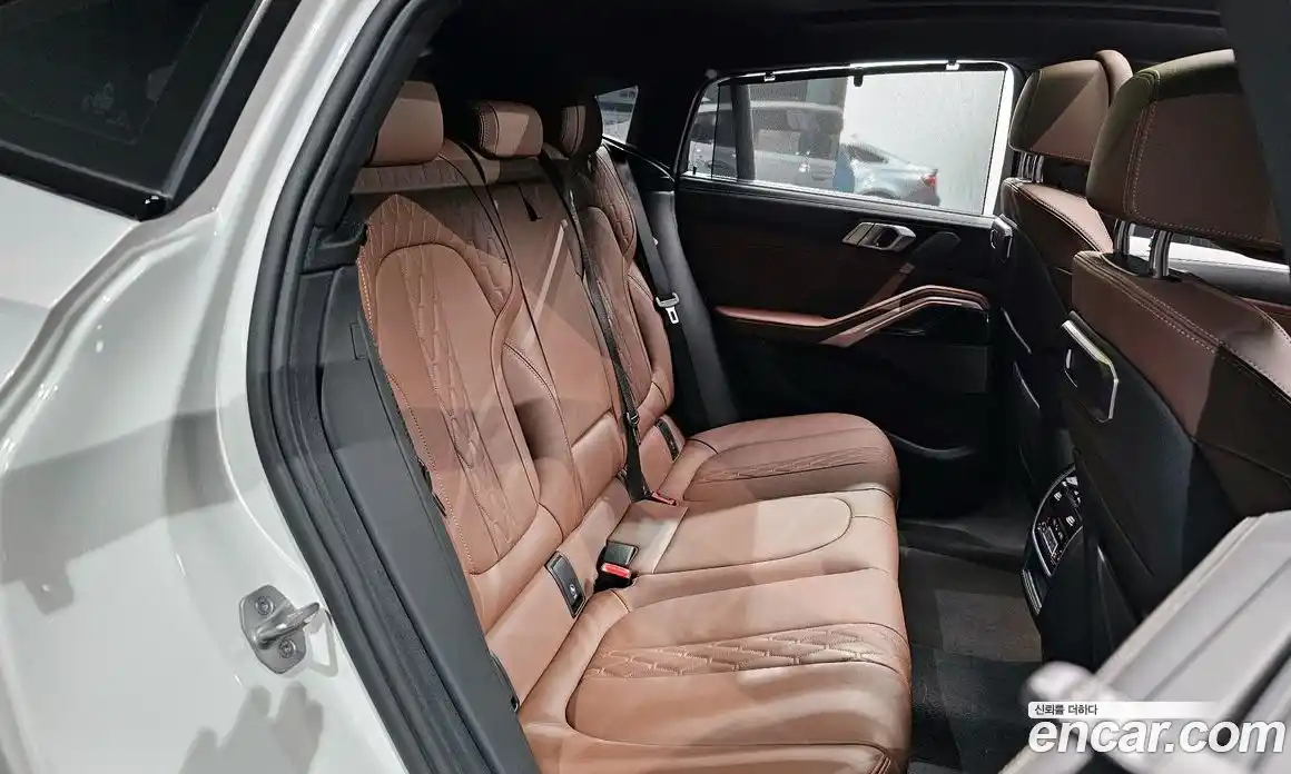 BMW X6 2023 3.0 Автомат в Москве № 856855, фото 12