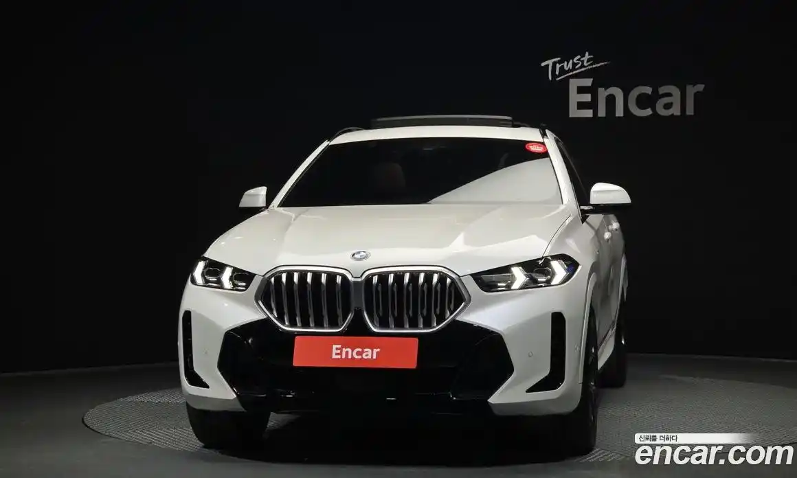 BMW X6 2023 3.0 Автомат в Москве № 856855, фото 3