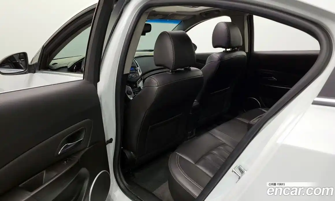 Chevrolet Cruze 2013 1.8 гидро в Москве № 857589, фото 11